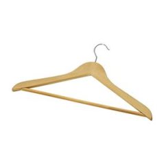 Vešiak dreveny na odev